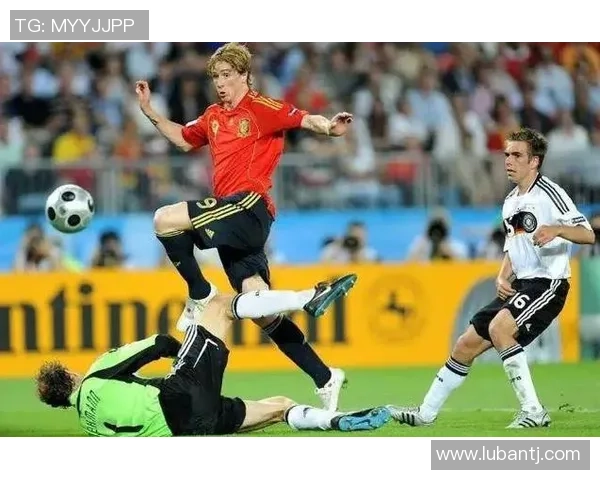 足球明星分享偶像故事与成长经历的精彩视频回顾 足球明星分享偶像故事与成长经历的精彩视频回顾