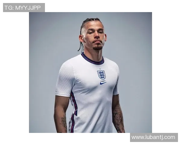 足球明星休闲风头像展示个性魅力与时尚风潮的完美结合 足球明星休闲风头像展示个性魅力与时尚风潮的完美结合