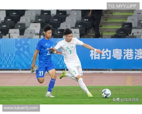 足球明星抽签盛况全景图赏析与精彩瞬间回顾 足球明星抽签盛况全景图赏析与精彩瞬间回顾