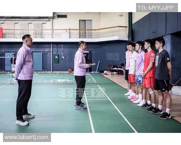 全国锦标赛点评：北京羽毛球队的配合表现_1