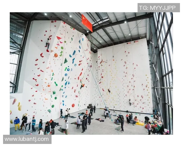 攀岩评论：北京攀岩队的中路突破得失